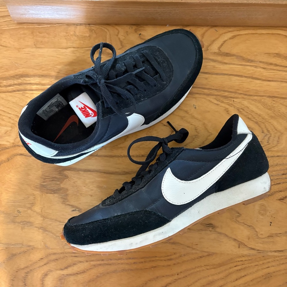 Nike Daybreak Black and White Women’s Sneakers 7
